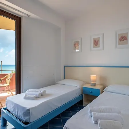 L'arcipelago Fronte Mare Con Ampio Balcone Feriehus *