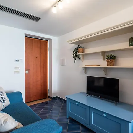 L'arcipelago Fronte Mare Con Ampio Balcone *