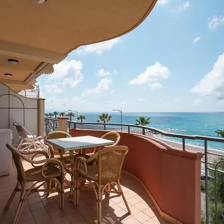 Arcipelago Seafront Apartments, Fronte Mare A *