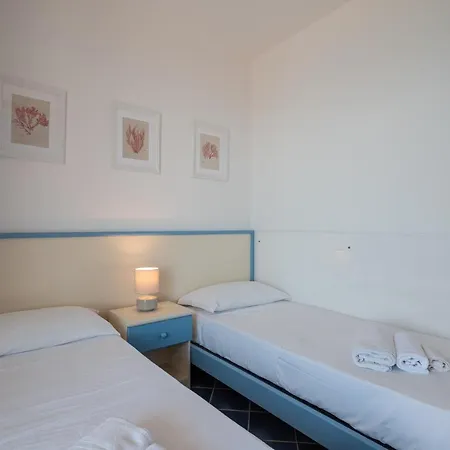 L'arcipelago Fronte Mare Con Ampio Balcone Feriehus *