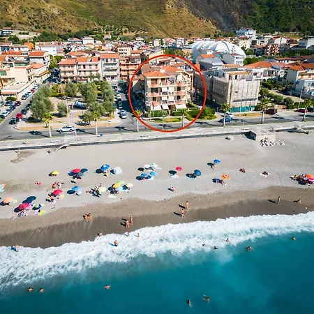 Feriehus L'arcipelago Fronte Mare Con Ampio Balcone